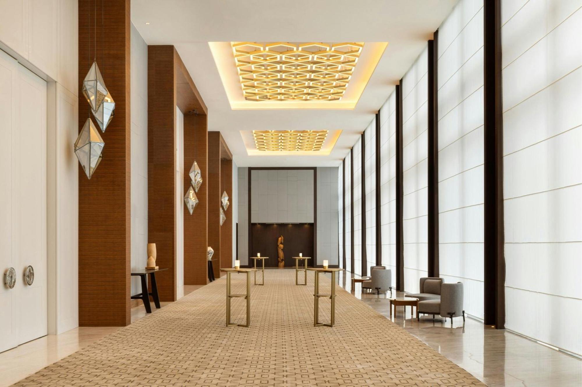 Jw Marriott Hotel Nairobi Exterior photo