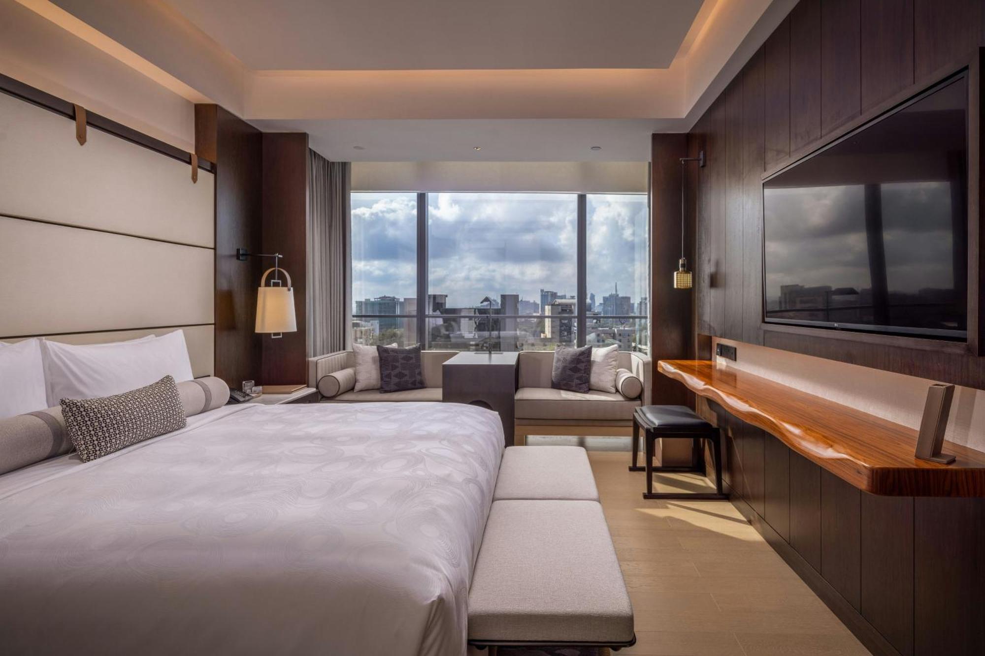 Jw Marriott Hotel Nairobi Exterior photo