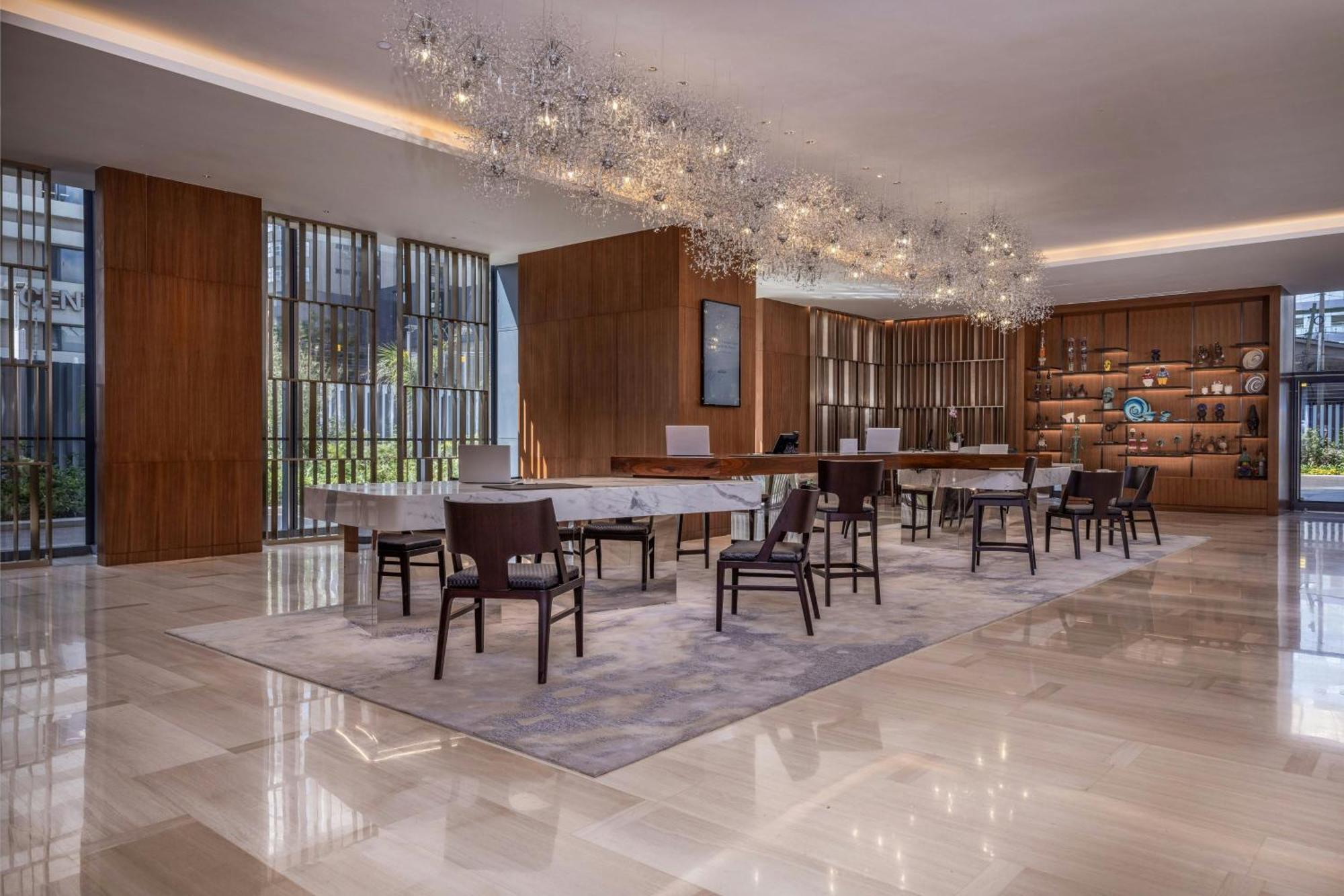Jw Marriott Hotel Nairobi Exterior photo