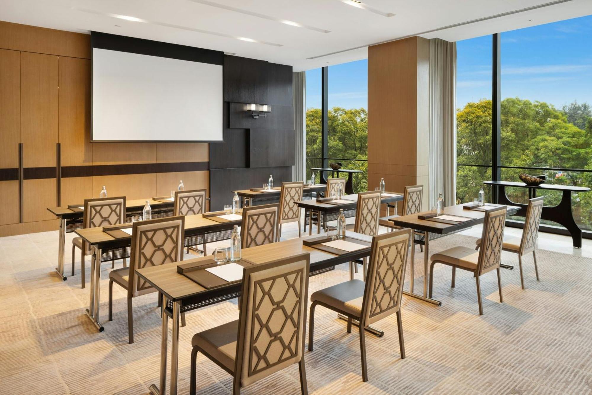 Jw Marriott Hotel Nairobi Exterior photo