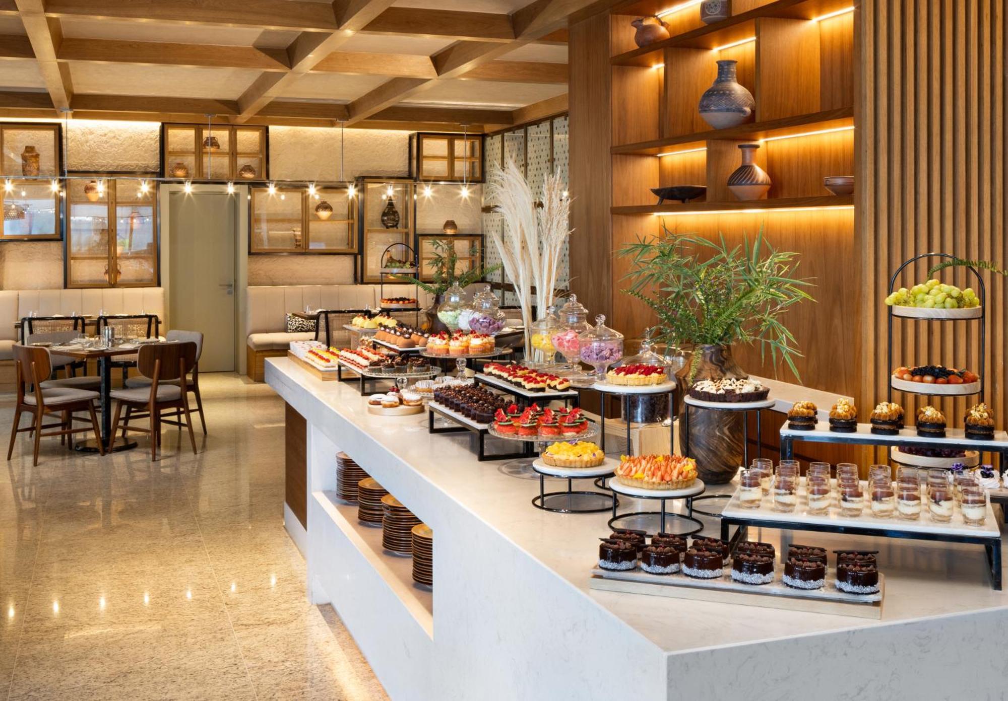 Jw Marriott Hotel Nairobi Exterior photo